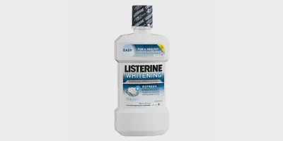 /img/32393-listerine-whitening-shelf.webp