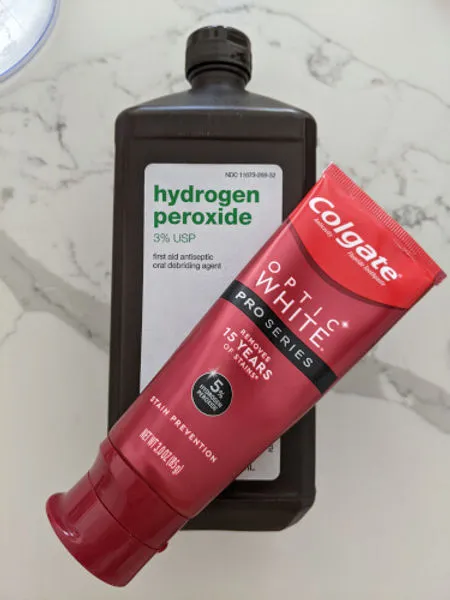 32432 brushing teeth illustration